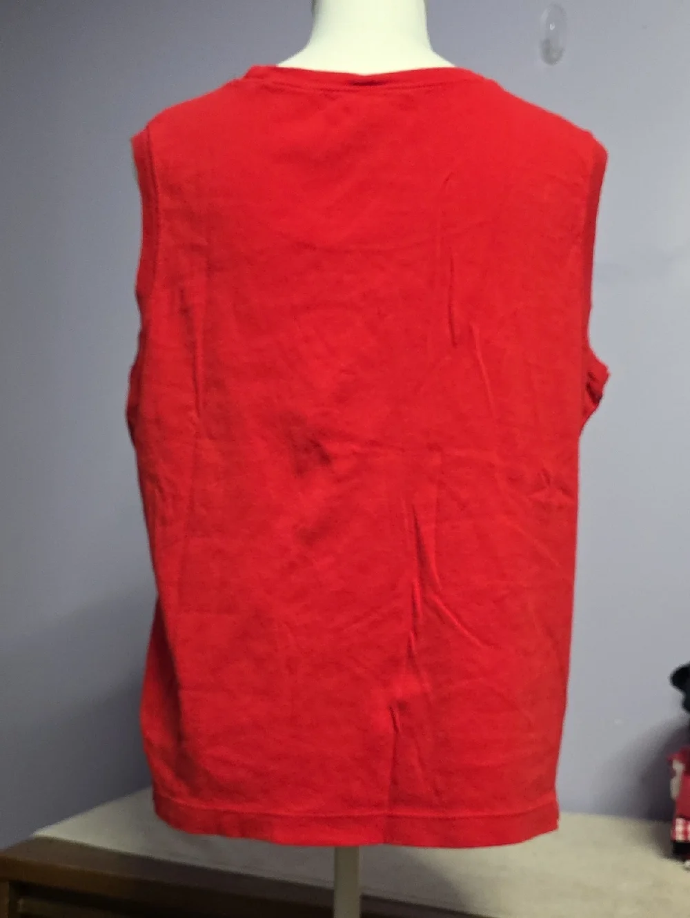 White Stag Red Sleeveless Tank Top - Picture 3 of 6